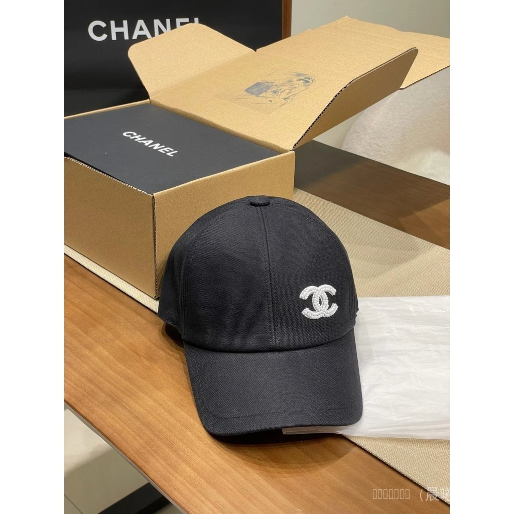 [คุณภาพดีที่สุด] Black Double c Fragrant nn White logo Beaded Baseball Cap Cap Cap Cap Cap Cap

