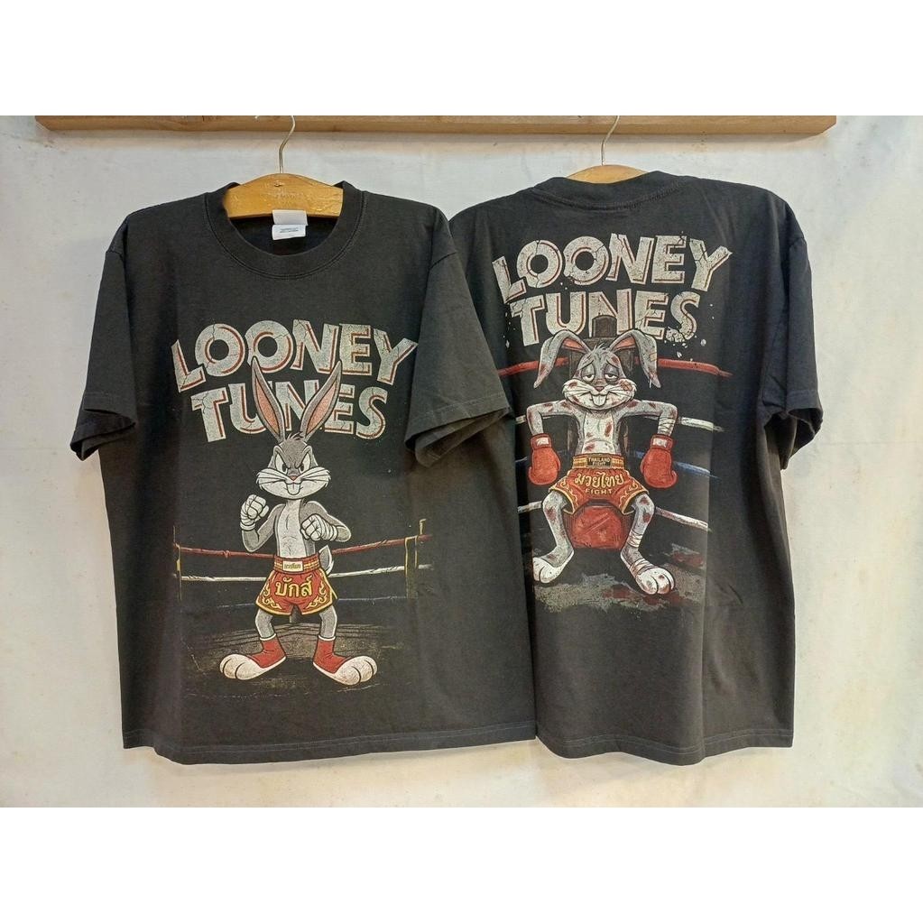เสื้อลาย บั๊คBugs Muay Thai – นักชกสายกวน วินเทจดาร์ค
