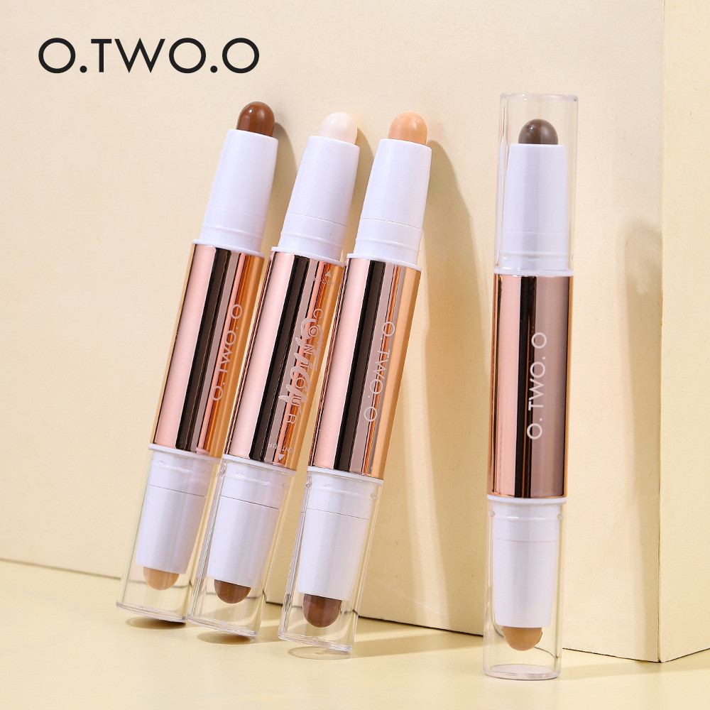 O.TWO.O Rejuvenating Shadow Double-Headedคอนซีลเลอร์Stick Clavicle ShadowปากกาFaceสามมิติไฮไลท์คอนซี