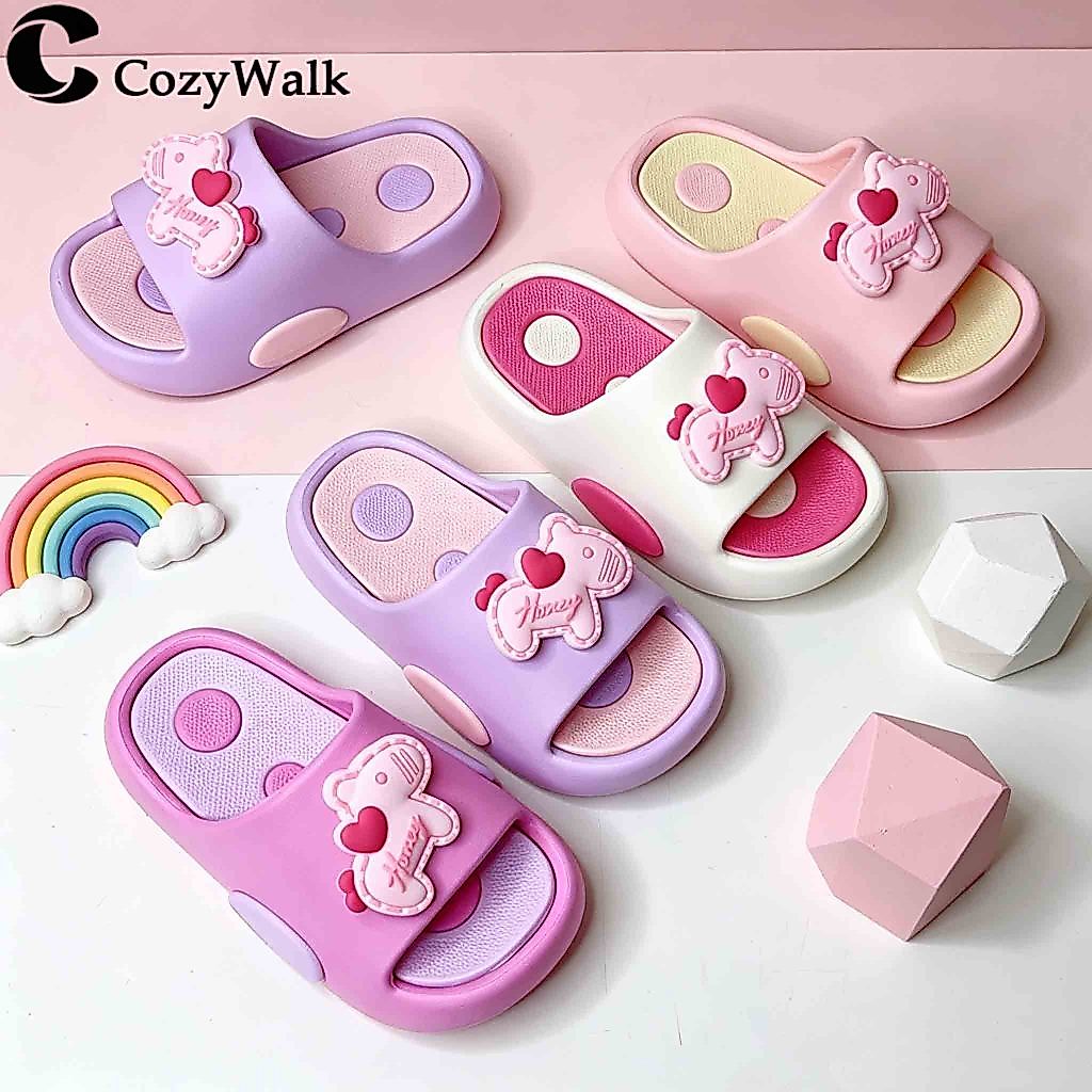 CozyWalk รองเท้าคัทชูเด็กผู้หญิง ตกแต่งลายม้าน้อยสุดคิ้วท์ พื้นนุ่ม ใส่สบาย กันลื่น รองเท้าเด็กแฟชั่น ไซซ์ 24-35 พร้อมส่