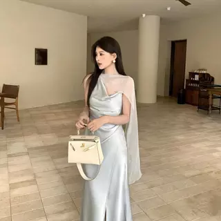 mimi-เดรสสายเดี่ยวยาวสำหรับผู้หญิง ดีไซน์สายริบบิ้นพลิ้วไหว เซ็กซี่ แฟชั่นและสง่างาม มันช่วยเน้นสัดส่วนของร่างกาย#99436
