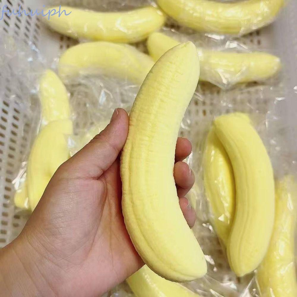 YACHIT Banana Squishy ของเล่น, ช้า Rising Kawaii Soft Sensory Fidget Ball, Rebound จําลองมือผ่อนคลาย PU วัสดุกล้วยสีเหลือง Fidget นักเรียน