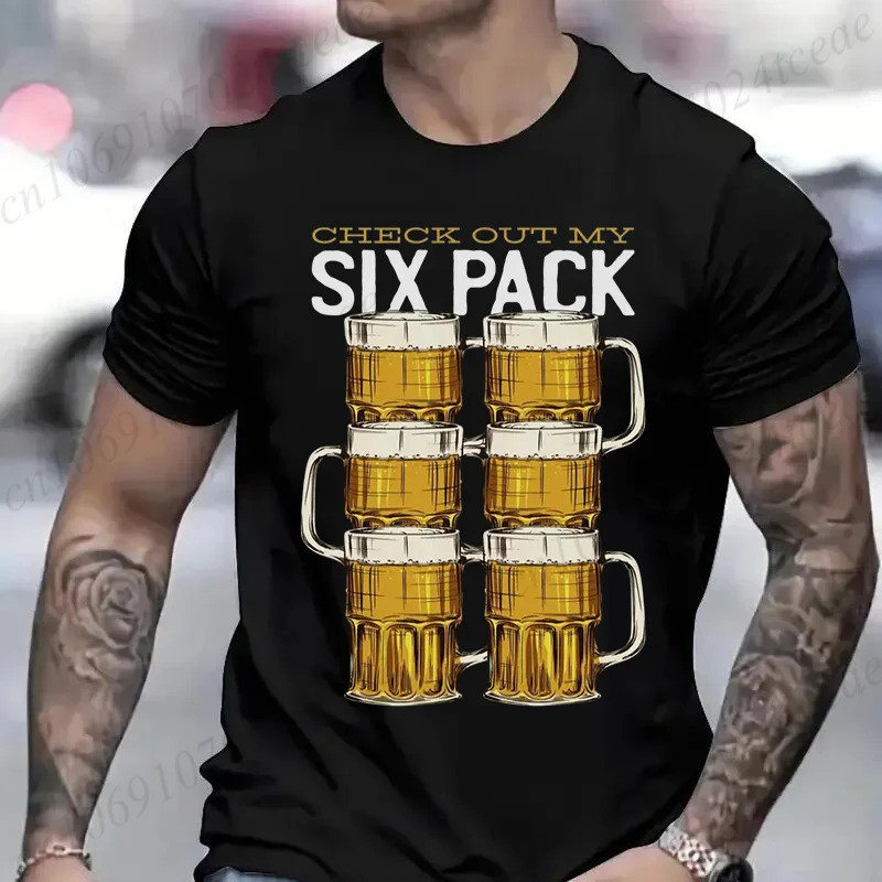 เสื้อยืดผู้ชายลำลอง ลายพิมพ์เบียร์ตลก "Check Out My Six Pack" เสื้อยืดทรงหลวมสำหรับผู้ชาย คอกลม