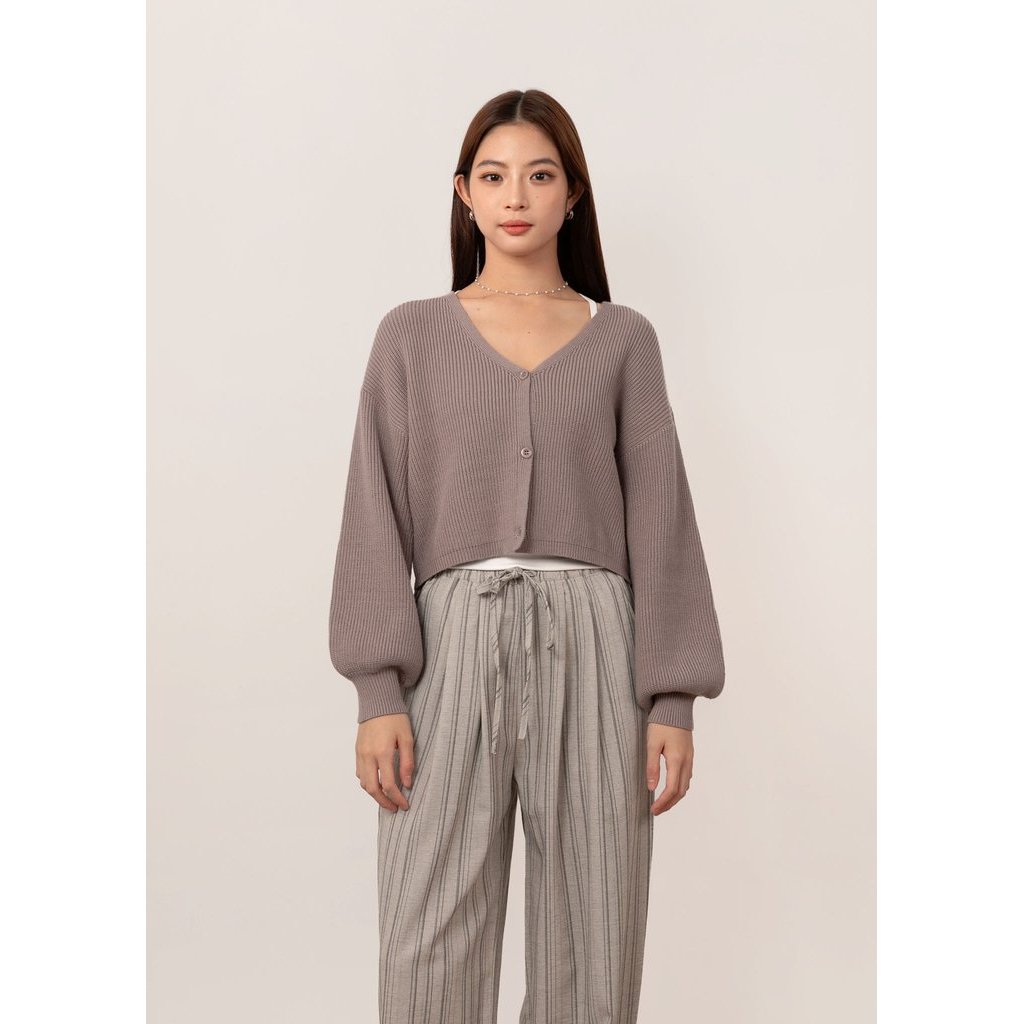 เสื้อสเวตเตอร์ถัก Now And Then สี Taupe