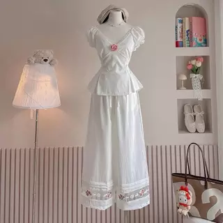 camellia Flower เสื้อแขนตุ๊กตา แต่งเข็มกลัดดอกคามิเลีย กางเกงกระบอกใหญ่( มีเซต / แยกขาย)