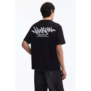 H&M(เอชแอนด์เอ็ม) เสื้อยืดพิมพ์ลายแบบหลวม ผู้ชาย 0967955_25