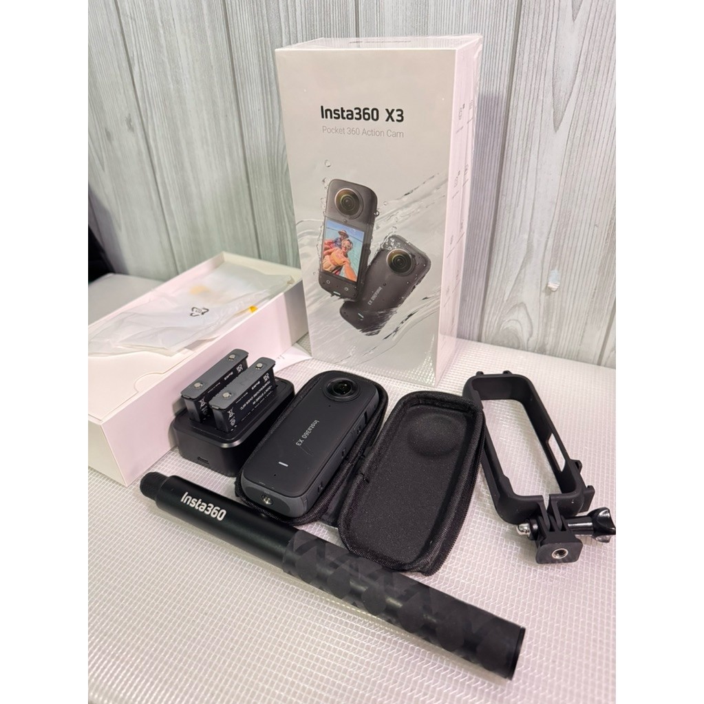 Insta360 X3 กล้อง 360 องศา เซนเซอร์ 1/2" 48MP | วิดีโอ 5.7K HDR | กันน้ำ 10m (มือสองสภาพนางฟ้า) พร้อ