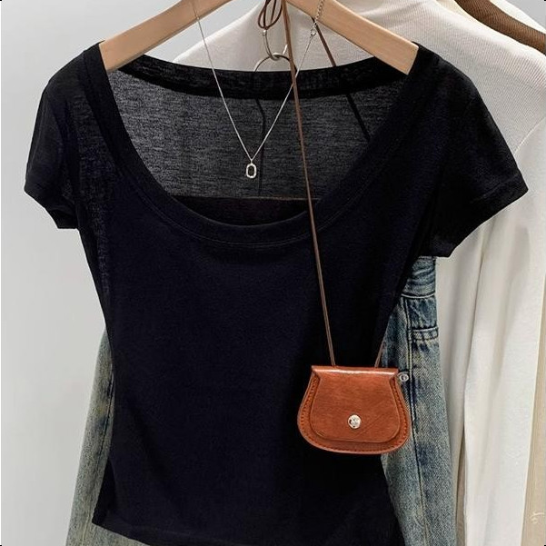 พร้อมส่ง✈️เสื้อยืดสลาฟแขนล้ำ  ใส่สบาย ไร้กังวลLovely Look