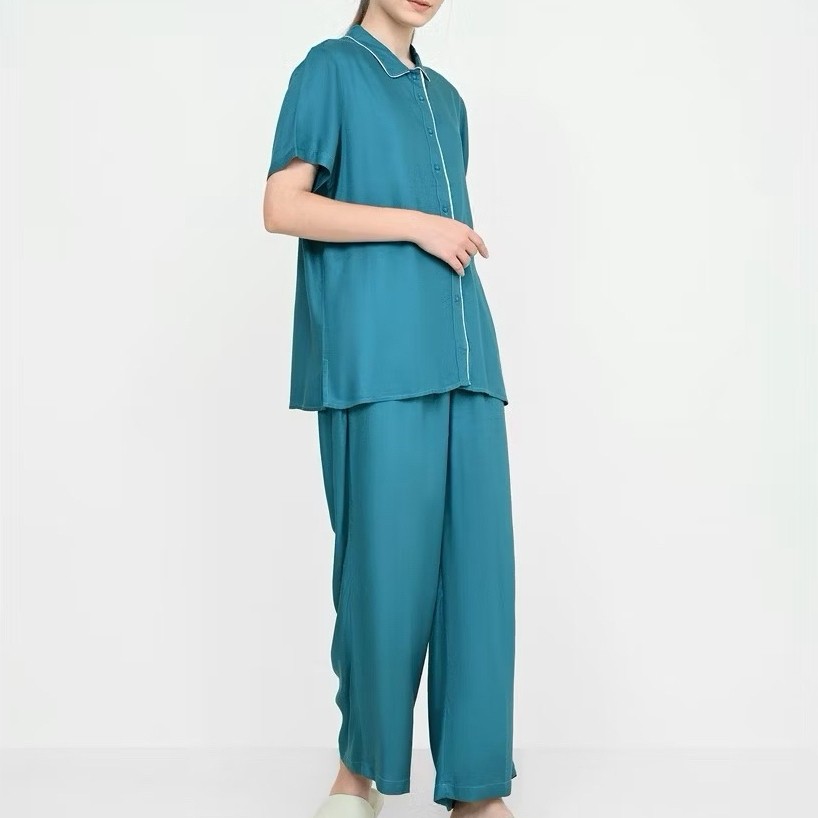 SOLANA PYJAMAS โดย GOULIS