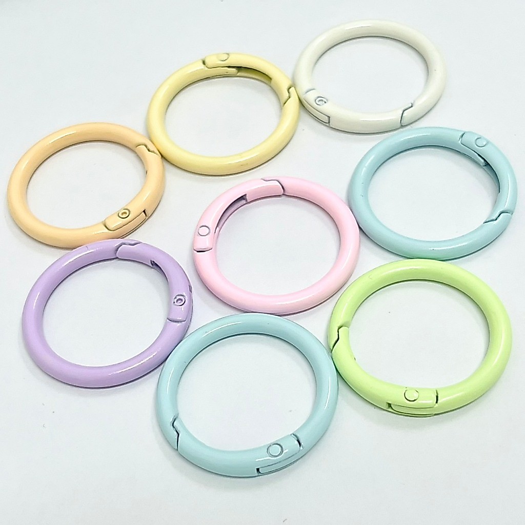 ห่วง กลม สปริงล็อค ขนาด33mm หนา4mm มี 3 โทนสี สีสด พาสเทล โทนวินเทจ ทำเครื่องประดับ DIY อุปกรณ์งานฝีมือ พวงกุญแจ ของตกแต