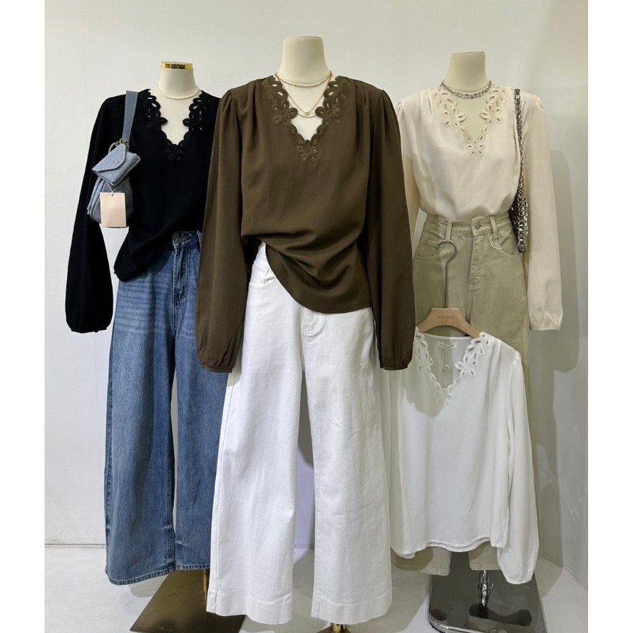 M2152 เสื้อแขนยาวคอวี แต่งดีเทลฉลุลูกไม้ สวยหรู ดูแพง ยกระดับลุค Everyday Look