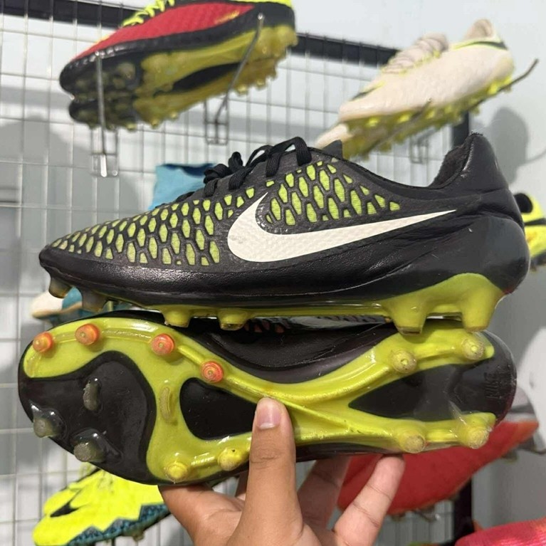Nike Magista size 41/260
