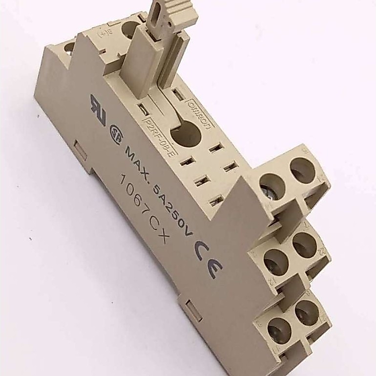 ส่งไว ซ๊อกเก็ต RELAY DC24V G2R-2-SN (S) P2RF-08-E   P2RF-08-E SOCKET จาก กทม