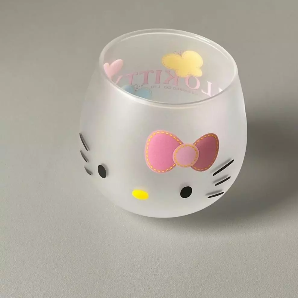 แก้วน้ํา Hello Kitty ยุคกลางน่ารักแก้วการ์ตูนแก้วฝ้า Hello Kitty มูลค่าสูง