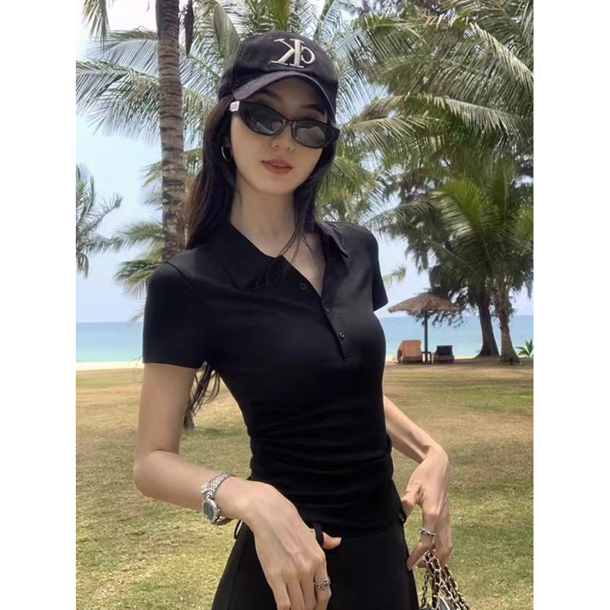 <Moses Queen> เสื้อยืดแขนสั้นสีดําไหล่ตรงฤดูร้อนสลิมฟิตเสื้อโปโลแขนสั้น