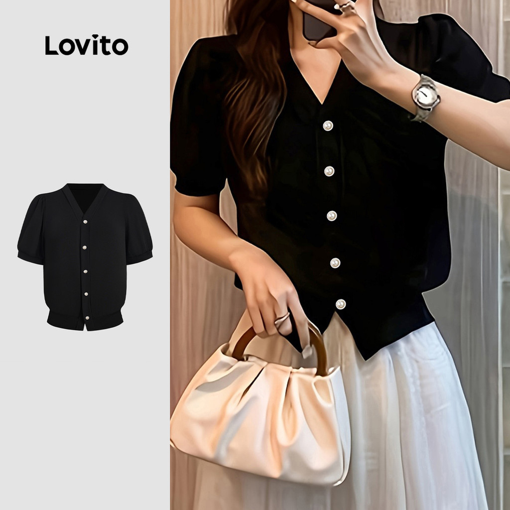 Lovito เสื้อยืดลําลองลําลองแขนสั้นฤดูใบไม้ผลิฤดูร้อนสีดําสําหรับผู้หญิง LK5ED956