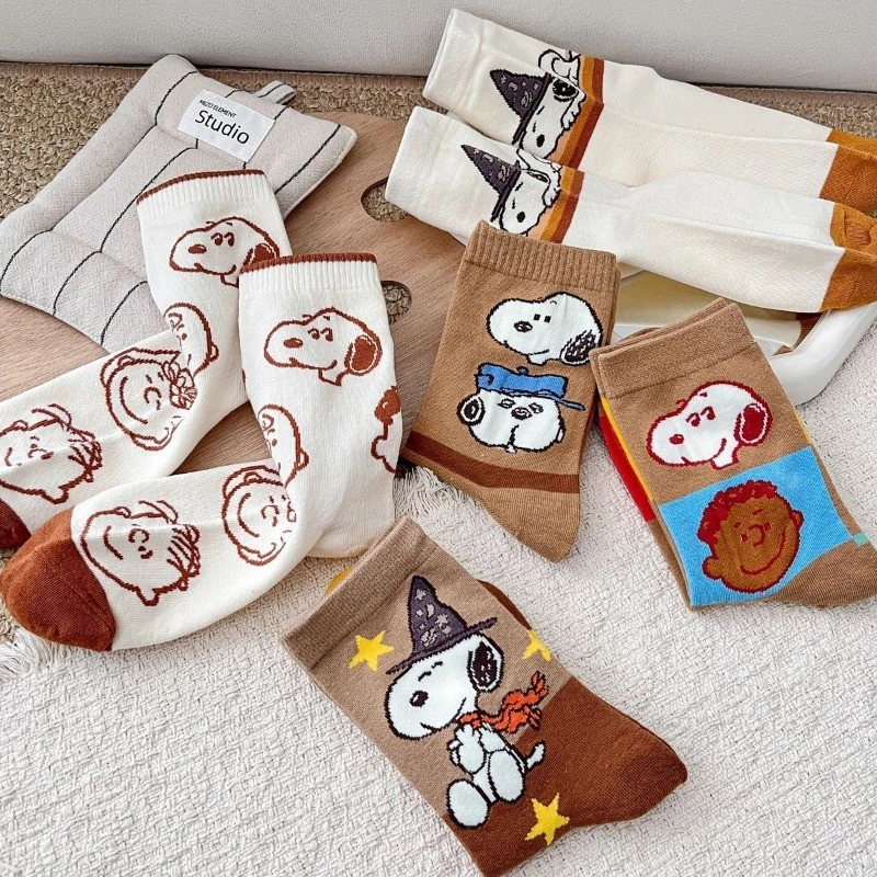 Puppy Creative Mid-Tube Socks Combed Cotton All-Match High-Top Womens Socks การ์ตูนน่ารักสบาย