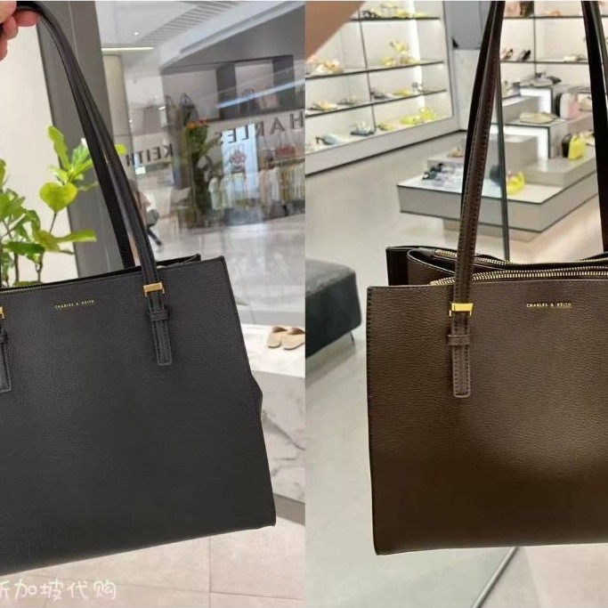 C2-K30781780 / 2026 Spring Multi-Pocket Large-ความจุ Commuting Tote Bag(c)