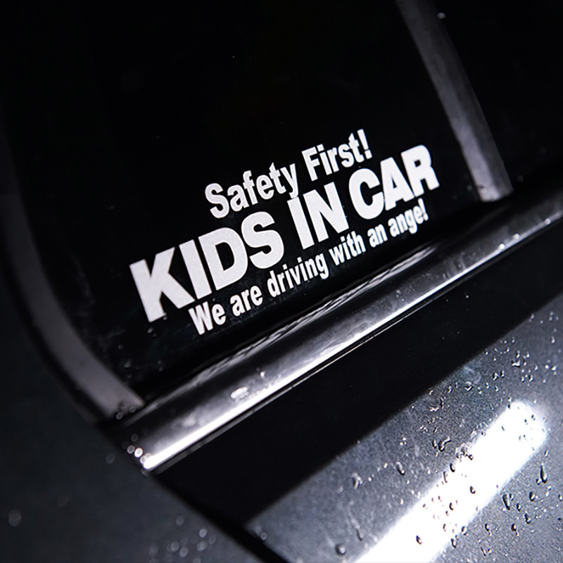 พร้อมส่ง KIDS IN CAR Baby IN-CAR สติ๊กเกอร์เตือนส่วนบุคคล สติ๊กเกอร์สะท้อนแสงนิรภัยรถยนต์