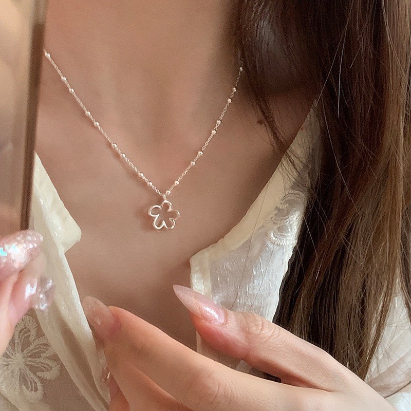 Girls Hipsters Alloy Hollowed-out สร้อยคอจี้ดอกไม้