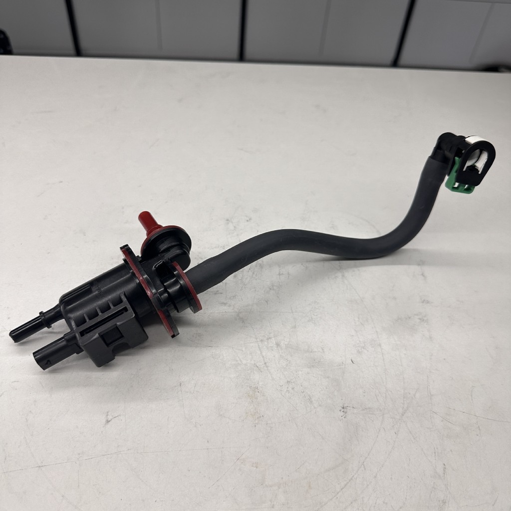 เหมาะสําหรับ Ford 2.7 EVAP ถังคาร์บอนโซลินอยด์วาล์ว 2018-2025 สั้นประเภท JL3Z-9B325-C