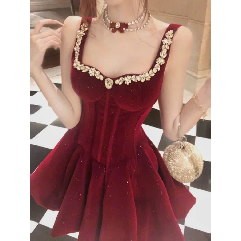 ชุดกํามะหยี่ตู้เสื้อผ้าหวายพร้อมโบว์หลวม GOING OUT, GOING TO PARTIES, กาแฟที่สวยในถนน