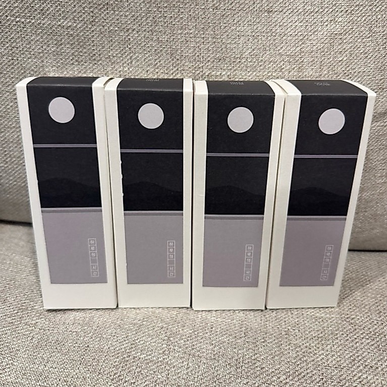 สินค้าะร้อมส่งค่ะ 🥰 Fabric Spray ของ J’s LAP 80 ml. (น้ำหอม Seonghyeon Cortis)