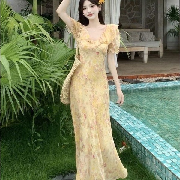 ภาษาฝรั่งเศสคําดอกไม้ชุดชีฟองผู้หญิงฤดูร้อน Ruffled เอวแคบ Slimmer ดู V คอ Laced-Up กระโปรงยาว ADR