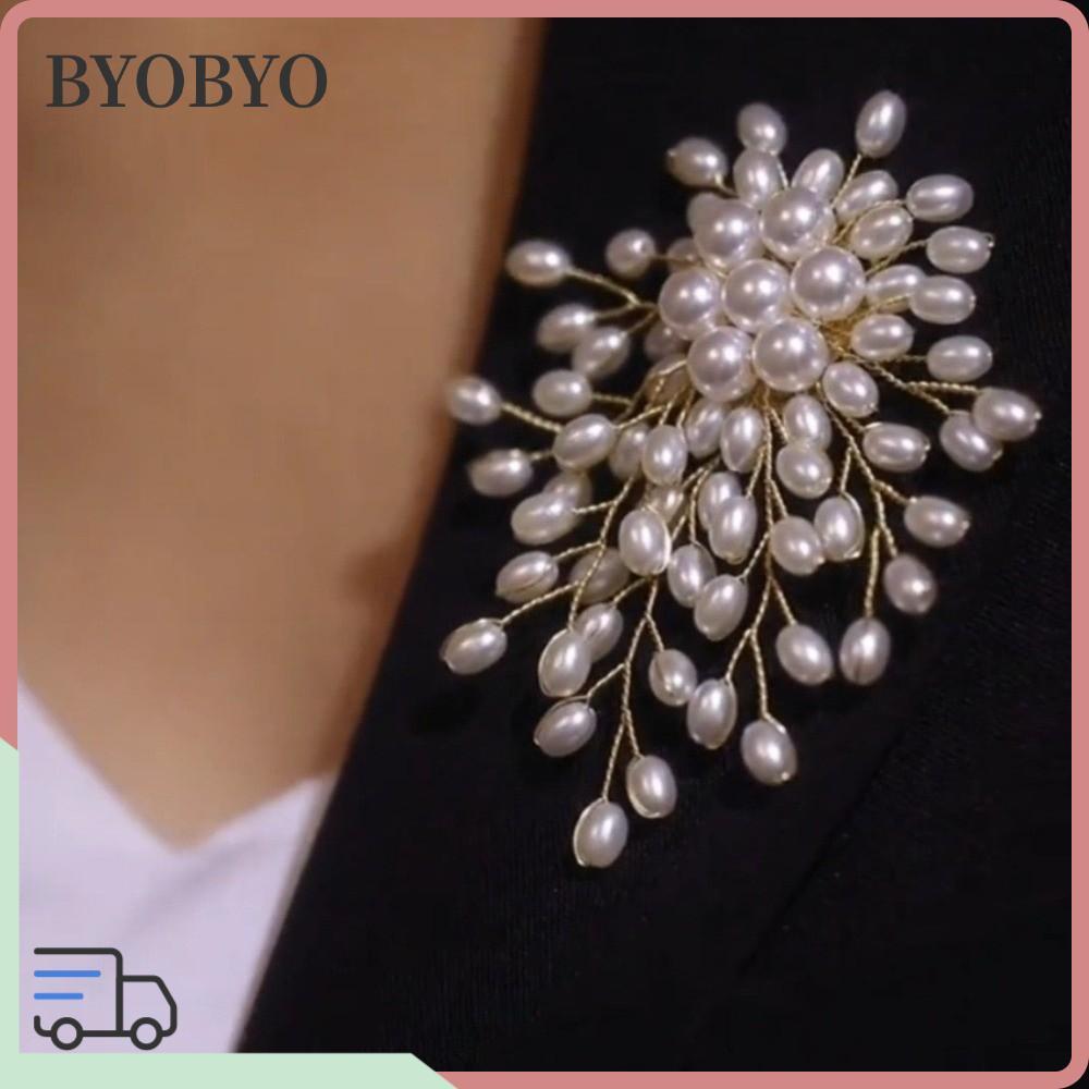 BYOBYO บายโย เข็มกลัดดอกไม้มุกช่อใหญ่ออกแบบแฟชั่นปกขาตราของขวัญหรูหรามุกหรูหราทอเลียนแบบแฟชั่นเครื่องประดับเหตุการณ์เส