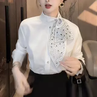 mimi-เสื้อเชิ้ตผ้าซาติน ดีไซน์ผูกโบว์ แขนยาว ไซส์ใหญ่ หรูหราและดูดีมีระดับประดับเพชรเทียมแบบงานประณีต ใส่ทำงานได้#99432