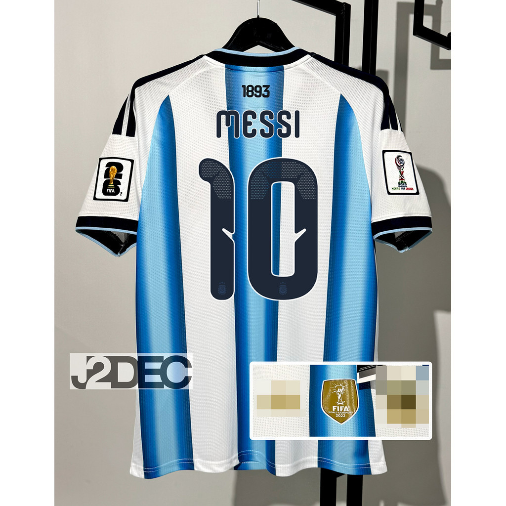 ใหม่!! เสื้อฟุตบอลโลกทีม อินทรีฟ้าขาว [ 3A ] เกรดแฟนบอล Home เหย้า ปี 2026 ฟลูออฟชั่น-WC ชื่อเบอร์นักเตะครบทุกคน