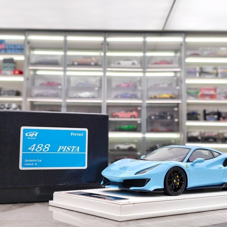 [คลังสินค้าพร้อม 1] GH MODEL 1/18 Ferrari Ferrari Novitec 488pista Prata Blue