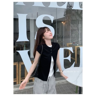 เสื้อเวสต์ถักไร้แขน คอกลมกระดุมหน้า ผ่าปลาย สไตล์สองชั้นปลอม สีดำเรียบหรูฤดูร้อน