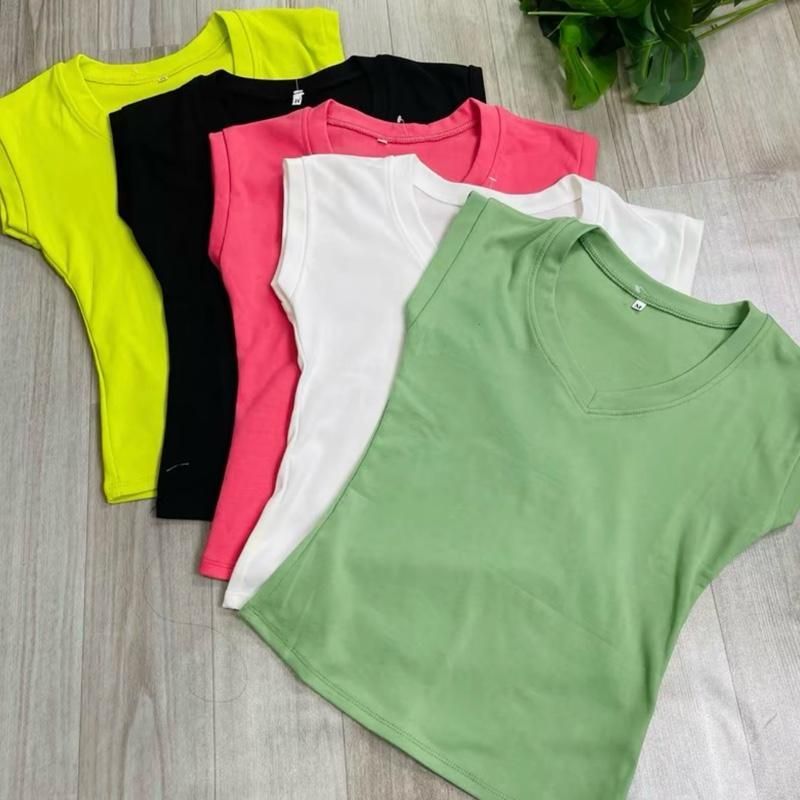 CT9a เสื้อยืดผู้หญิง PHOM กอดคอเต่าแขนกุดเอว