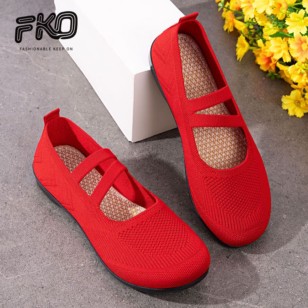 ฤดูร้อนสไตล์ใหม่ปากตื้น SLIP-ON รองเท้าผู้หญิงปากตื้น SLIP-ON รองเท้าแม่ Hollow Soft Sole กลางอายุผู้สูงอายุ Breathable SLIP-ON รองเท้า