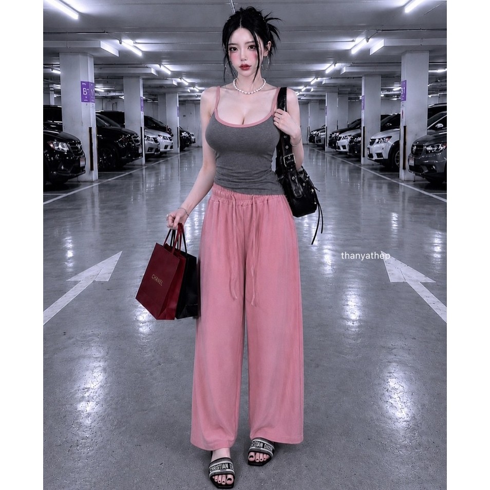 #Thanyathep TYT งานสไตล์สาวเวียด เซท2ชิ้นเสื้อสม้อค มาพร้อมกางเกงขากระบอกลายจุด ซับในตัว ทรงสุดฮิต เนื้อผ้านิ่ม