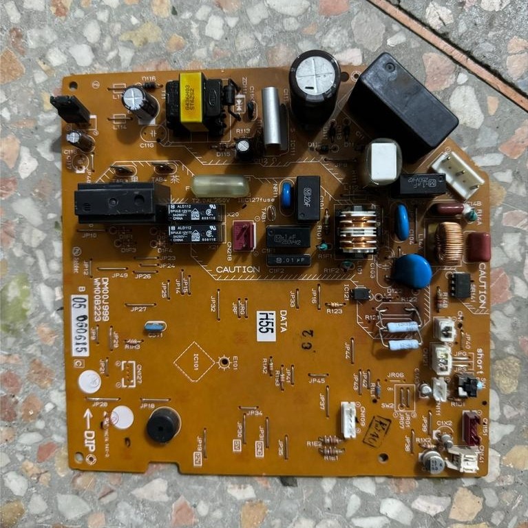 Mitsubishi มอเตอร์เครื่องปรับอากาศบอร์ดคอมพิวเตอร์เมนบอร์ดแผงวงจร DM00J999 WM00B223 MSH-CB12VD