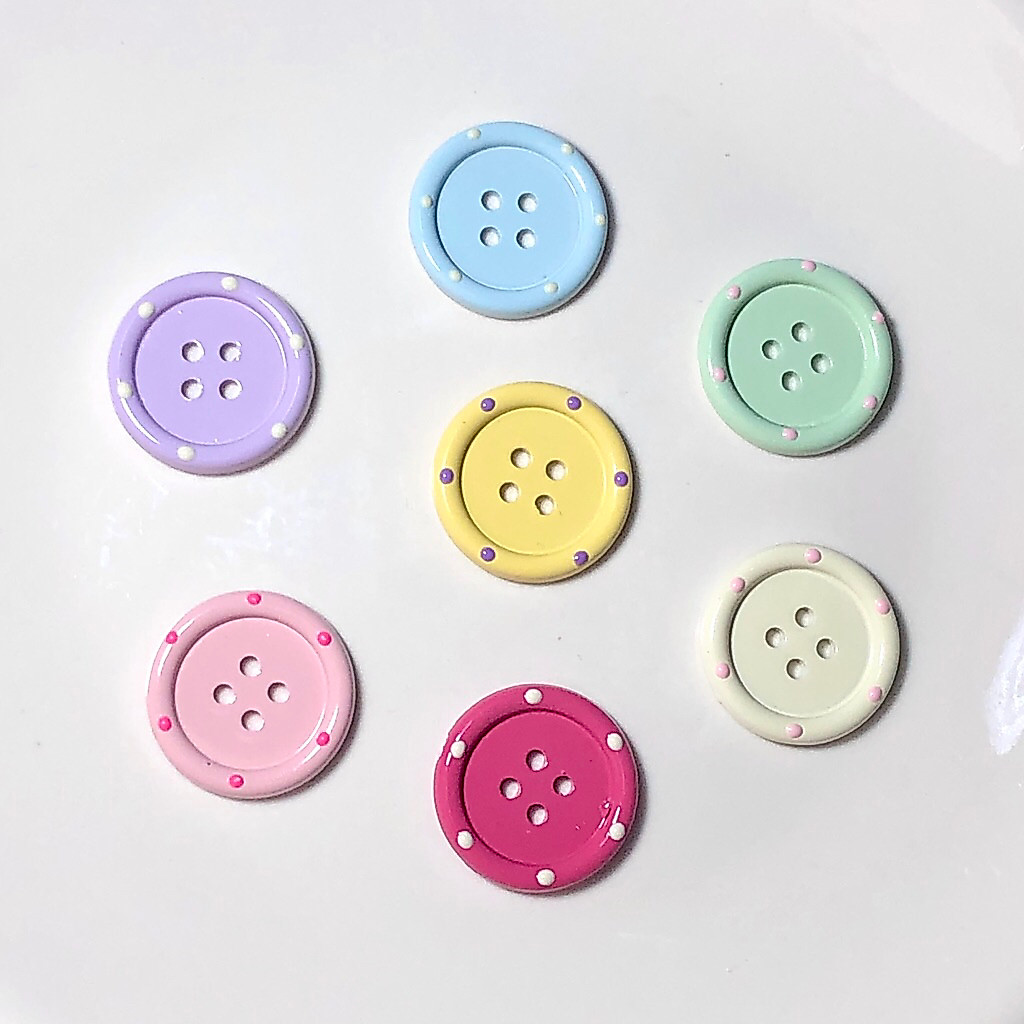 กระดุมกลมขอบลายจุดขนาด25*25 พร้อมส่งจากไทย