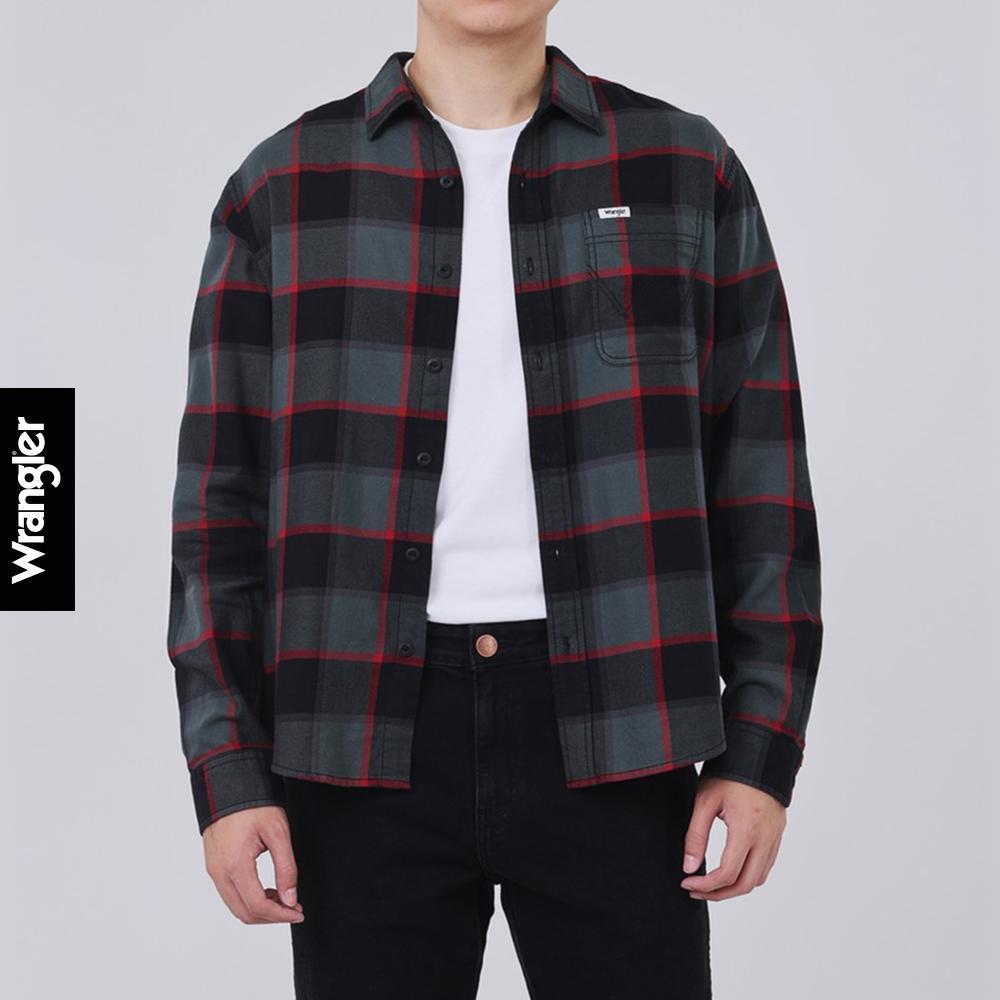 WRANGLER เสื้อเชิ้ตแขนยาวผู้ชาย รุ่น WR S226MSHLF09 สีเขียวมะกอก