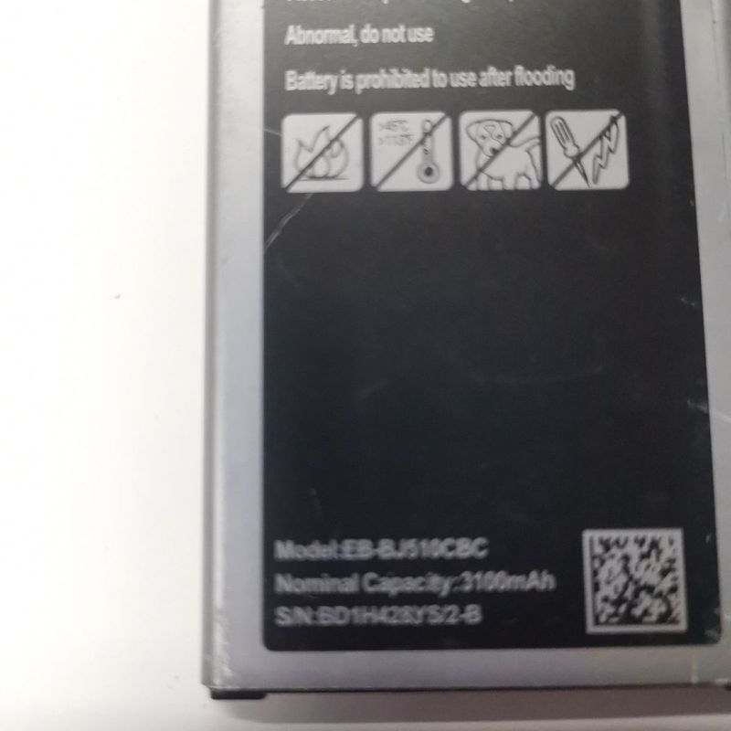 เหมาะสําหรับโทรศัพท์มือถือ Samsung J5 (2016 รุ่น) J5108 แบตเตอรี่ J5109J500HKEB-BJ510CBC