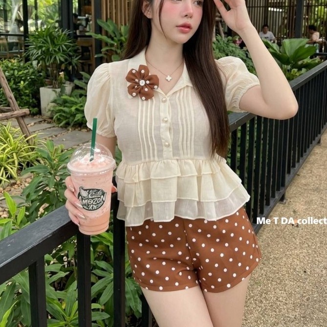 #Nannaphat งานเซต3 ชิ้น กางเกงผ้ายีนส์ลายจุดเนื้อหนาเนื้อดีแต่งเสื้อด้วยผ้าโรซี่ เสื้อ + เข็มกลัด + กางเกงขาสั้น