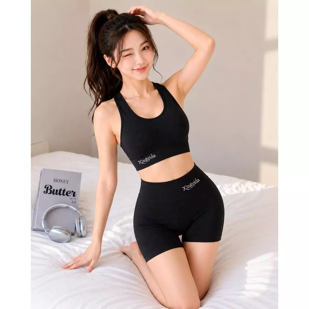 ชุดเซ็ตออกกำลังกายผู้หญิง สปอร์ตบราไร้ตะเข็บ กางเกงโยคะเอวสูง S-3XL thumbnail 4