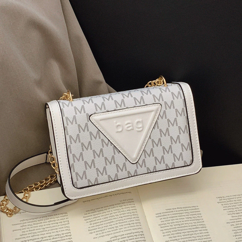 พร้อมส่ง M Letter Presbyopic Chain Messenger Bag Classic Brown thumbnail 8
