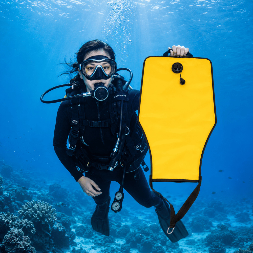 กระเป๋ายกดําน้ํา Scuba Float Buoy Dive Lift Bag กอบกู้ Flotation แบบพกพากระเป๋าสําหรับดําน้ําตื้นใต้น้ําว่ายน้ํ