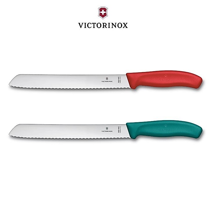Victorinox Swiss Classic Bread Knife 21cm Wavy มีดหั่นขนมปัง สวิสคลาสสิก ขนาด 8 นิ้ว (6.863x.21C1B)