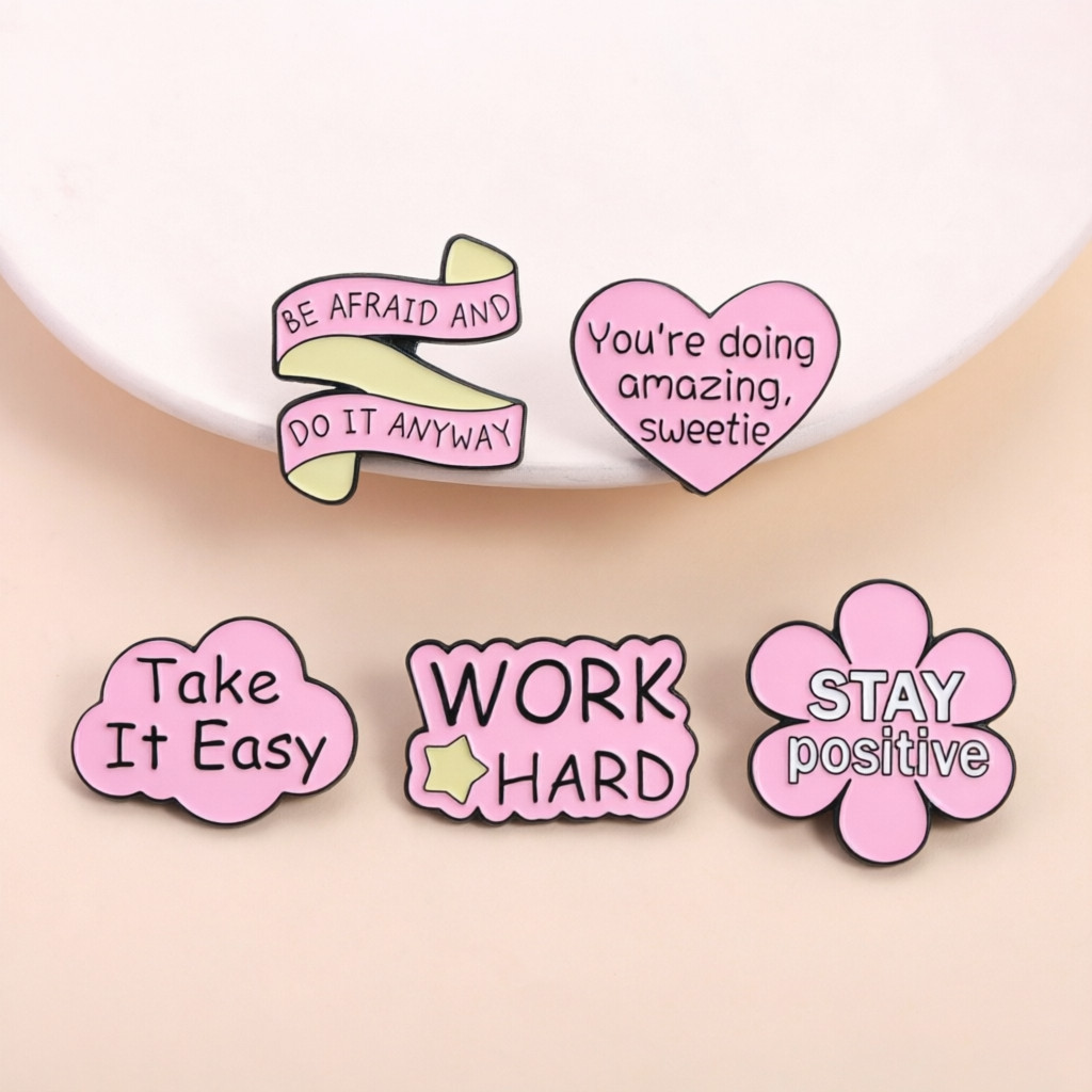 น่ารักแรงบันดาลใจอ้างเคลือบ Pin Be Afraid และ Do It Anyway Slogan น่ารักเข็มกลัดของขวัญที่สมบูรณ์แบบสําหรับเพื่อนและเพื่อนร่วมงาน