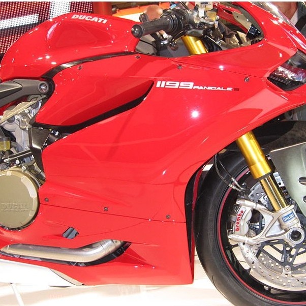 Ducati 1199 panigale S หน้าขวา