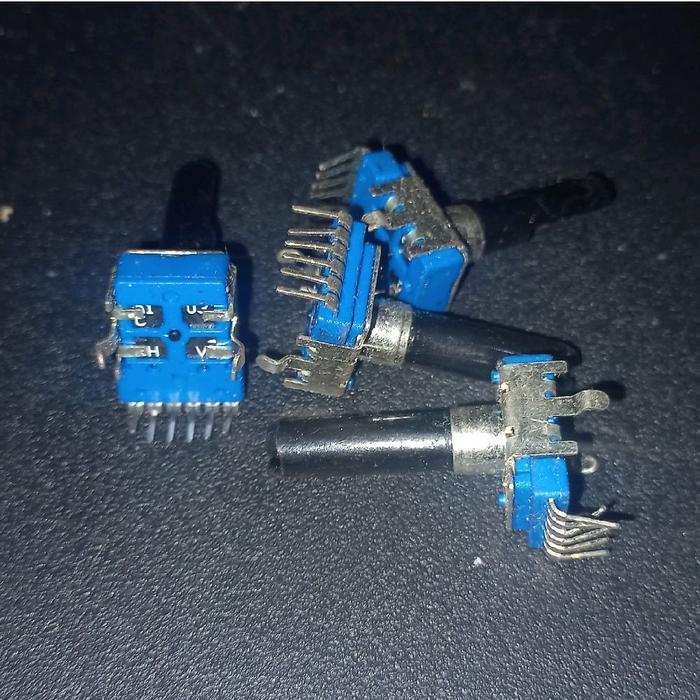 Potentiometer ประเภท C มิกเซอร์เพิ่มสเตอริโอขาโค้งงอ C10k C 10k C103 103 6pin 6 pin 6p เท้า balance 