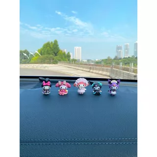 SANRIO อุปกรณ์ตกแต่งภายในรถยนต์แม่มด คุโรมิ ตกแต่งแผงหน้าปัดรถยนต์ อุปกรณ์ตกแต่งภายในรถยนต์อินเทรนด์ ซานริโอ สําหรับผู้หญิง
