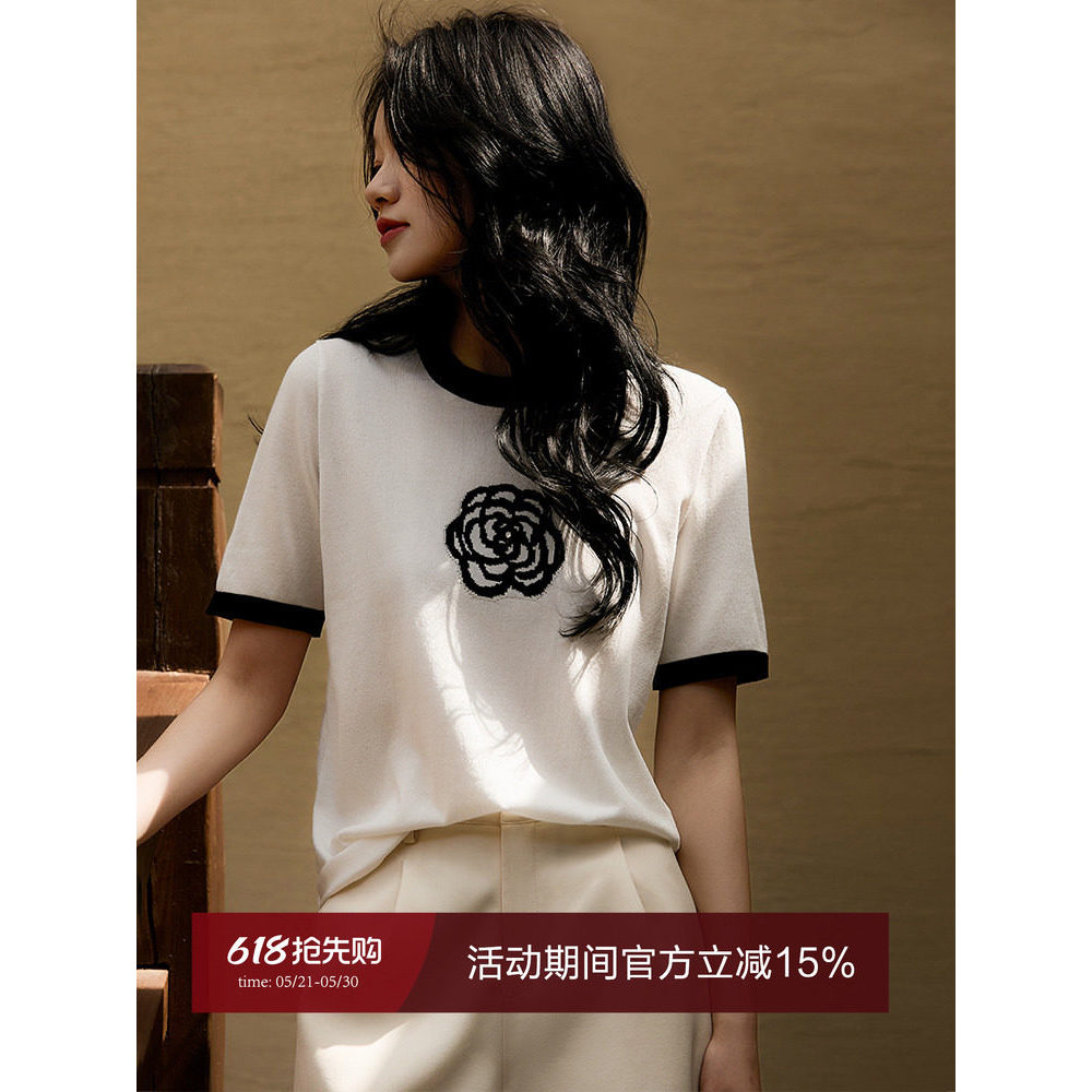 の Smile Hange "White Camellia" Jacquard ถักเสื้อยืดกลิ่นหอมรอบคอแขนสั้นเสื้อเล็ก ZYN862929มก.